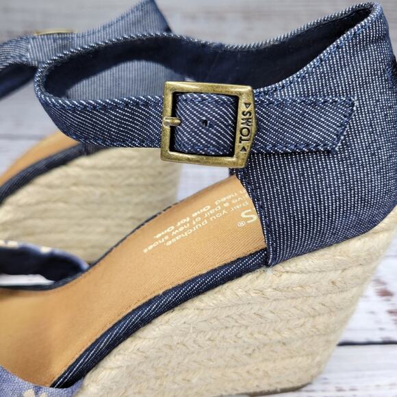 TOMS Open Toe Wedge Heel Espadrille Sandals Denim Blue and Tie Dye | 7.5 - Picture 6 of 9